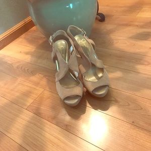 EUC Jessica Simpson pumps